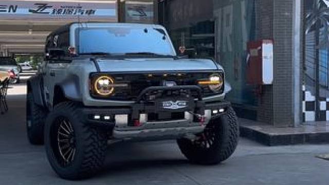 三十多万的国产烈马花几万块改出来这么帅，还要什么牧马人#改装 #福特烈马 #烈马bronco