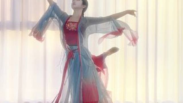 浮生暂寄梦中梦,世事如闻风里风 