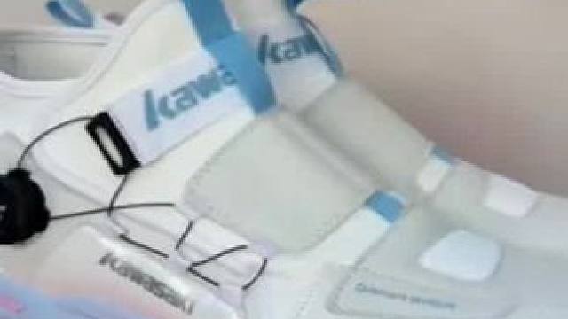 川崎穿越2.0 羽毛球鞋推荐||初学新手推荐#羽毛球 #好鞋推荐 #川崎穿越羽毛球鞋