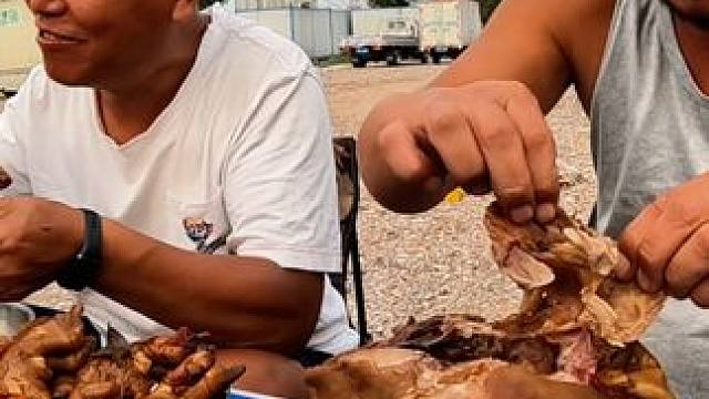 沙和尚飘了，羊头都吃不下去了，这可怎么整#户外美食 #户外生活 #野外露营 