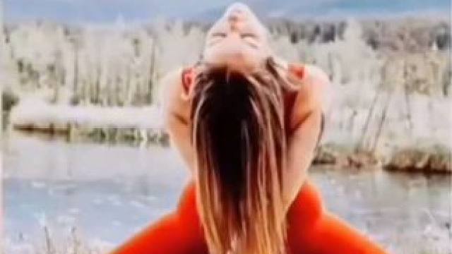 每天三分钟，肩开了，背薄了，打造迷人#一字肩 驼背没有，气质更好了#瑜伽