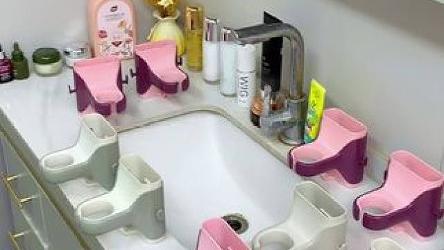 家里的吹风机总是没地方放，就入手了这个吹风机架，这下终于可以解放双手啦！#吹风机架 #好物推荐