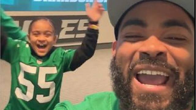 布兰登格拉汉姆陪伴我们15载
或许是他最后一个赛季#最后一个赛季 #NFL#橄榄球 #费城老鹰