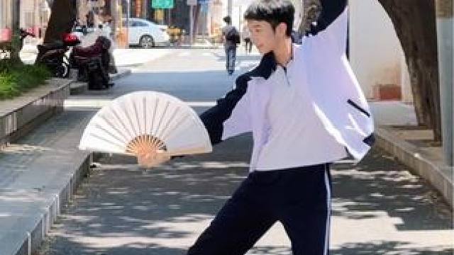 按本少爷说，华流才是顶流！#男高 #我的新衣舞蹈 #原创舞蹈