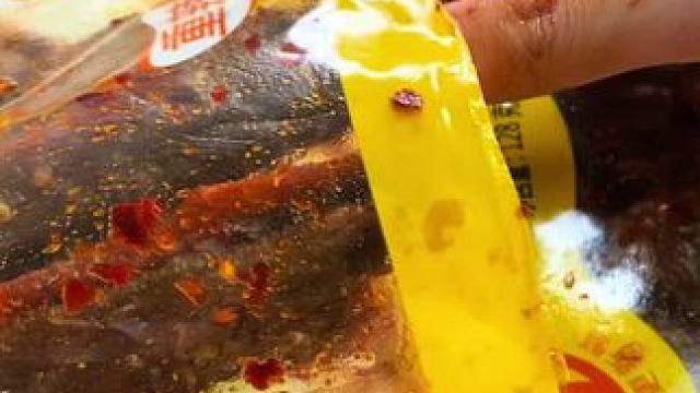 能吃辣的，爱吃辣的拍重辣，接受不了辣度的拍微辣~#香辣鸭翅#卤宾汉