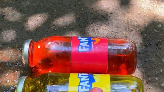 楼梯滚瓶子爆破解压时刻