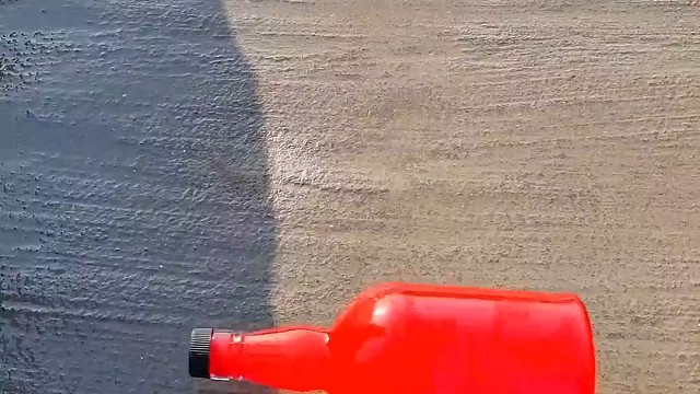 楼梯滚瓶子爆破解压时刻