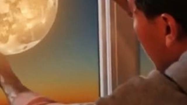 把月亮摘下来当晚餐，这简直太神奇了！