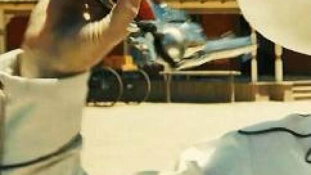 （第1/3集） 牛批爆表的神枪手，做事都很乖张，只能用曾经很无敌来形容他#高分电影  #推荐电影