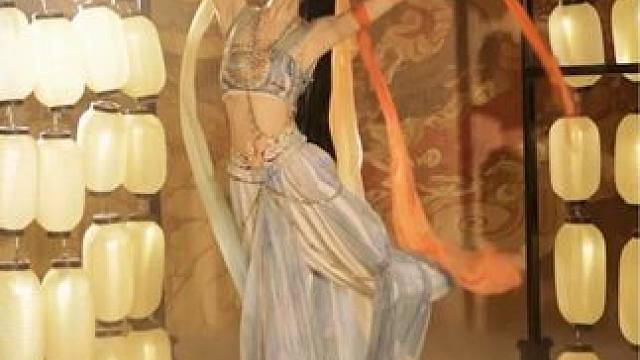 惊鸿一现伊阙间，似是飞天入梦来
#飞天蛋古风舞挑战