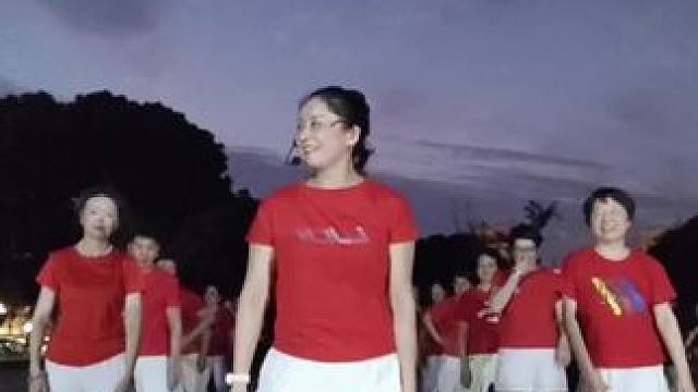 站上枝头，以为可以看得更远；回过身来，才发现身边一切已然不再。#全民健身重在参与