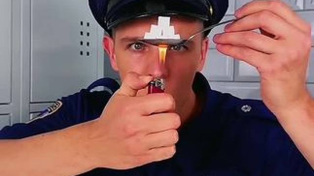 糖果的奇葩吃法，这操作简直太牛了！#看一遍笑一遍 #万万没想到 #意想不到的结局 #这操作都看傻了 