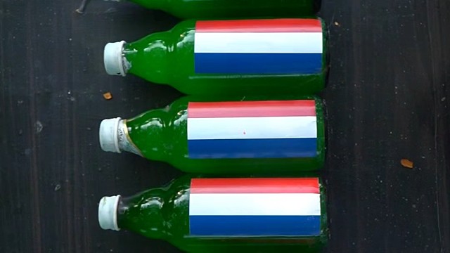 滚瓶子下刀山爆破解压时刻