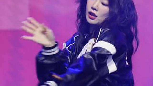 跳舞！ 那还得是徐梦洁来一下吧#hypeboy #徐梦洁 #跳舞 #直拍