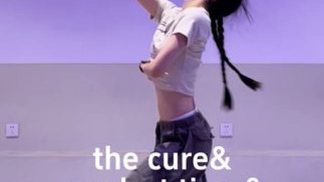 我的两个麻花辫可以当成武器！
#dance 