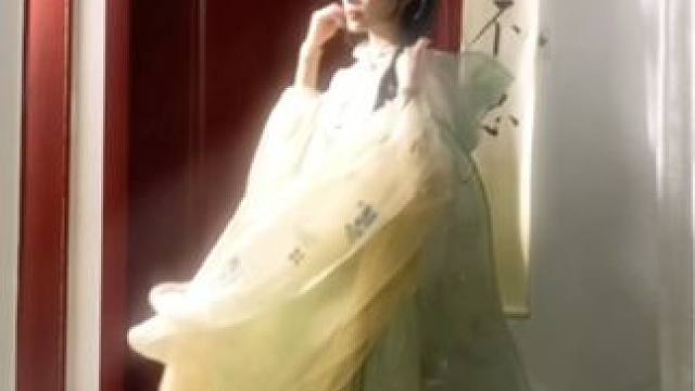 枝头新绿～ #古典舞 #国风古韵 #我的舞蹈日记