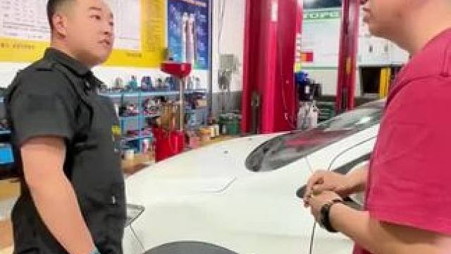 #机油保养#有了小拇指天天开新车 #小拇指汽车优选 #小拇指汽车保养维修轮胎 #老王很正经