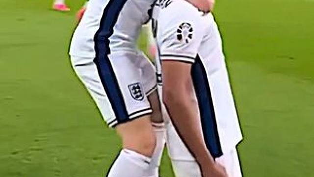 “这场比赛1.0有百分之九十九的人没想到吧 告诉我 有多少人选了大球”#欧洲杯 #贝林厄姆 #英格兰