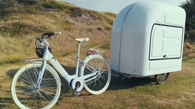 国外设计的单人露营小拖挂，自行车就能牵引