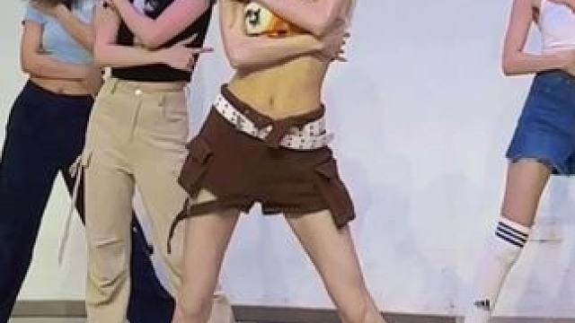 变回老婆噜！#林娜琏 #solo #abcd #kpop #翻跳