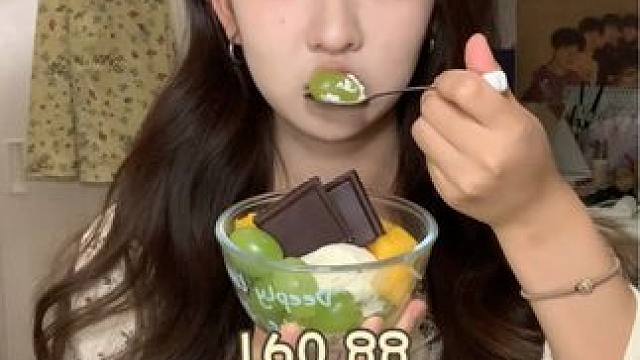 校园VLOG｜160 86在校一天吃什么
#一天吃什么 #校园vlog #日常vlog #小基数 #