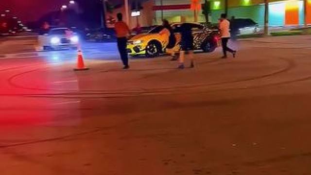 艾特你最好的朋友让他们给你买一辆#汽车#极限运动#危险动作请勿模仿#漂移