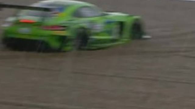 当轮胎失去抓地力的时候，作为一个车手是不是很绝望？#专业车手 #赛道 #弯道快才是真的快 #汽车文化