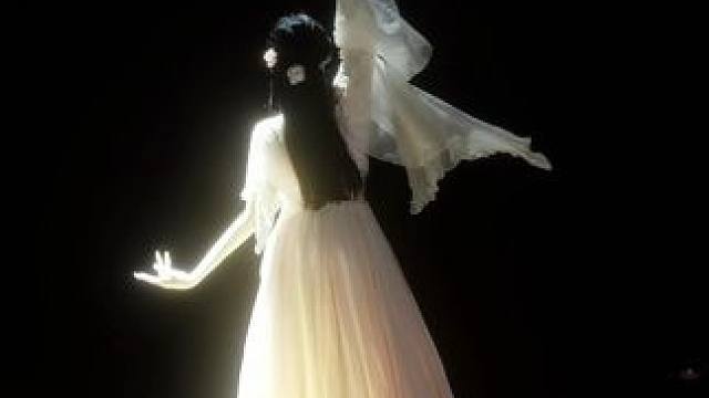 我们来到世上是为了感受阳光#小鱼们人生是旷野不是轨道 #舞蹈 #这条小鱼在乎 #翻跳