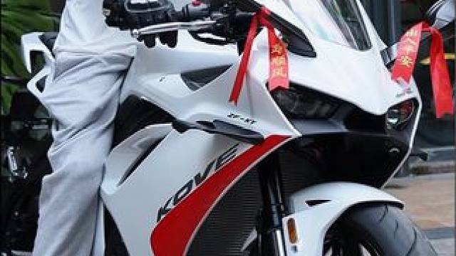 拿下人生第一台四缸#提车 #凯越450rr #kove凯越机车 #每个男人都有一个机车梦