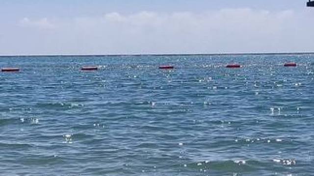 这一刻 波光粼粼的海面有了具象化 #海浪 #一起看海