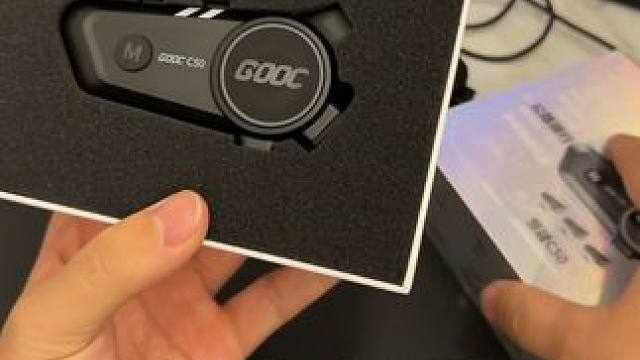 一个骑车偶尔对讲蓝牙耳机推荐，我反正买回来到现在没充过电！一个人骑车追求音质续航很推荐这款耳机！#机