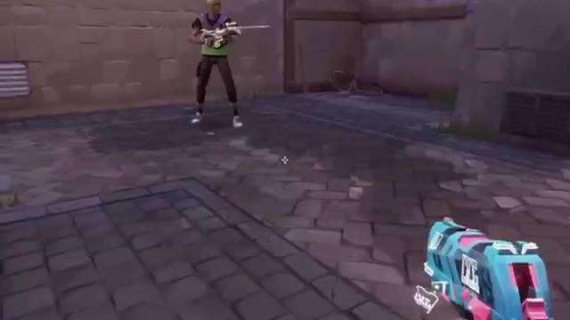 能不能别跑了霓虹#无畏契约