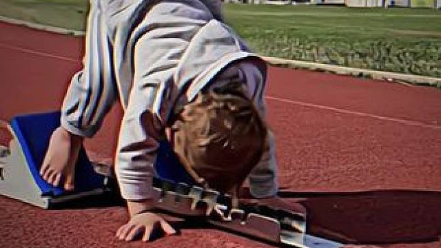 “如果给你重新选择的机会，你还会坚定当初的选择吗” 