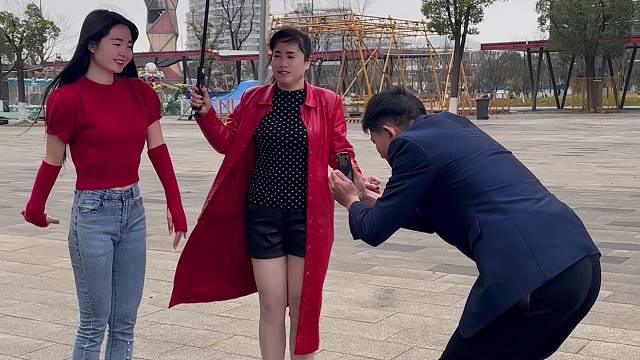 老歌新跳，保证让你开怀大笑，你要不笑我们重跳#看一遍笑一遍#专治各种不开心#父女舞蹈