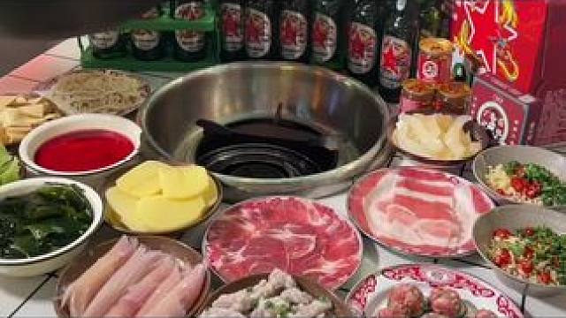 热辣夏季，厂花素芬（建设路店）请全成都人民喝喜力；118元 【36瓶啤酒】超值划算3-4人餐，牛油味