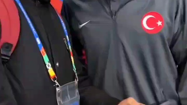 赛后回看自己打进世界波的反应#欧洲杯#