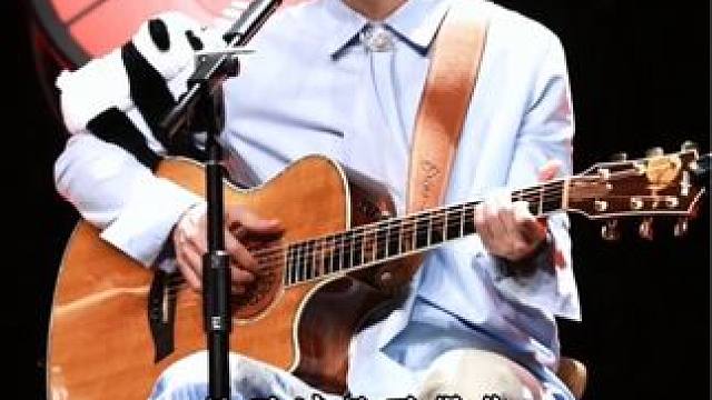 “就连你的过去 我都觉得和我有关系” #陈楚生#晓得#现场版live#陈楚生棱巡回演唱会#晓得翻唱