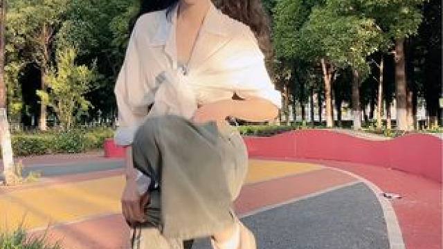 跳舞的时候真的不能看了朋友