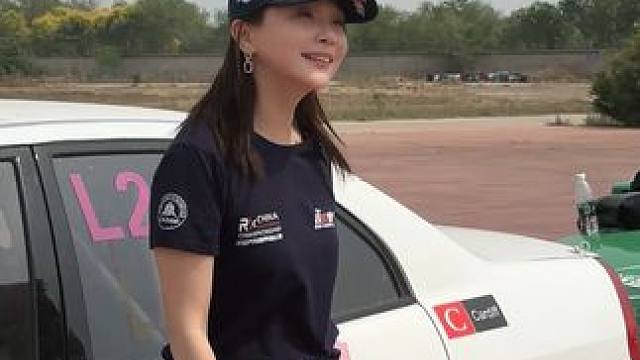 侧方停车多简单呀～#赛车 #dou是好车 #漂移 #驾校学车