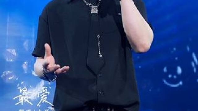 会有那样一个人，爱上你的清澈也拥抱你的不堪#zeta酒吧 #最爱 #音乐酒吧 #驻唱歌手 #热门音乐