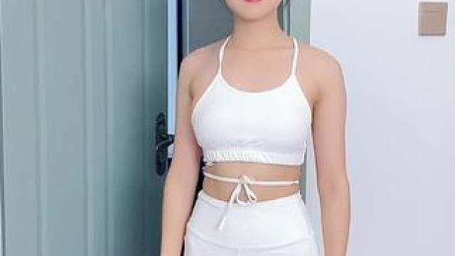 拍了瑜伽绳不会做的，跟我这样练#锻炼全身