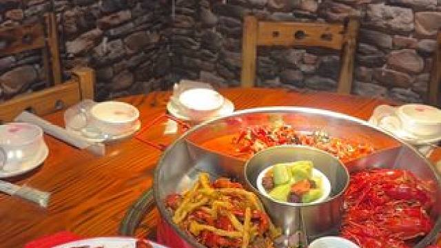 情星龙虾搞事情，搞事情，欧洲杯来了，一边嗦虾，一边看球赛，太快乐可，#好吃不贵经济实惠 #真材实料才