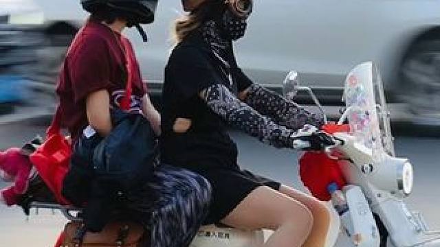 西安打工人下班啦#西安机车街拍 #南门追焦 #街头摩托车