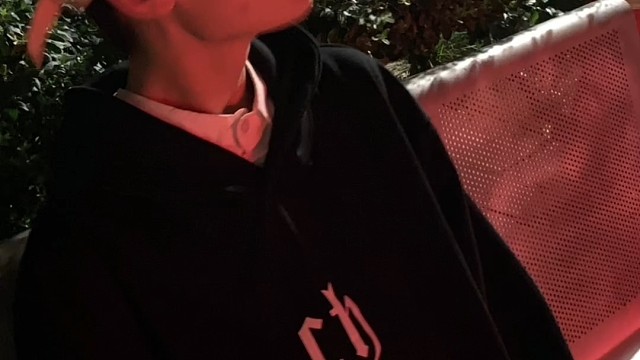 是最近   又不完全是