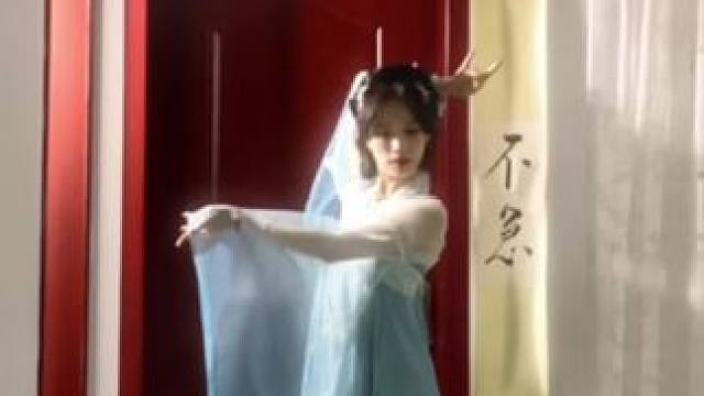 手臂打不直只能垂下来惹～ #古典舞 #古风 #国风古韵