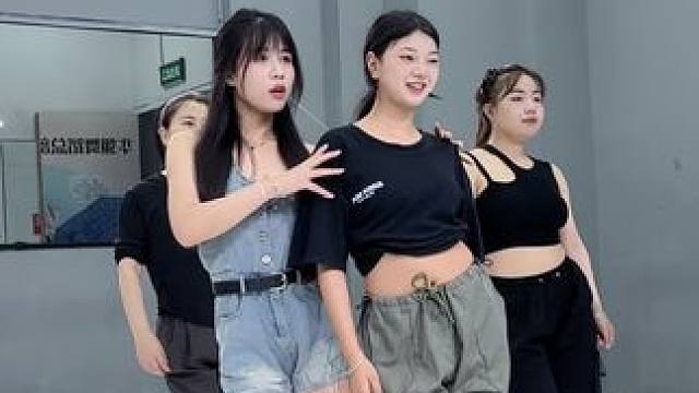 三分钟学会顶胯，大家学会了嘛 #舞蹈 #成人零基础舞蹈培训 #舞蹈改变人生