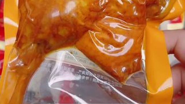 #零食推荐 #好吃到停不下来 #开袋即食 乡巴佬大鸭腿新货新日期现货