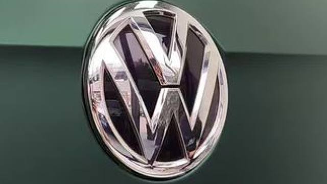 欧呦这个大众的改色膜还不错哦。#车身改色贴膜 #高级感车膜推荐 #隐形车衣 #车身改色贴膜 #666