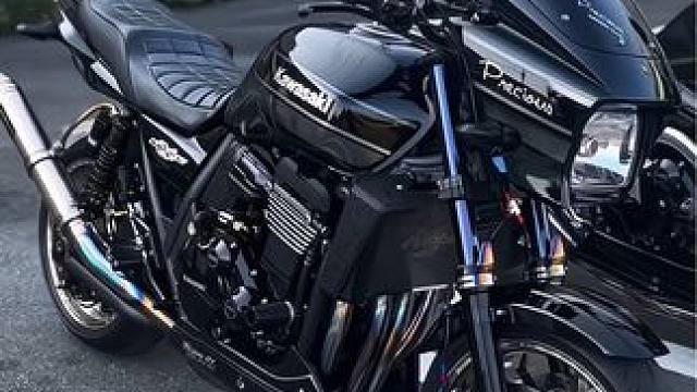 经典的猪头罩永不过时 #z900rs #zrx1200 #摩托车 #机车 #川崎