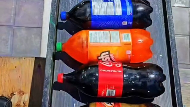 滚瓶子下刀山爆破解压时刻